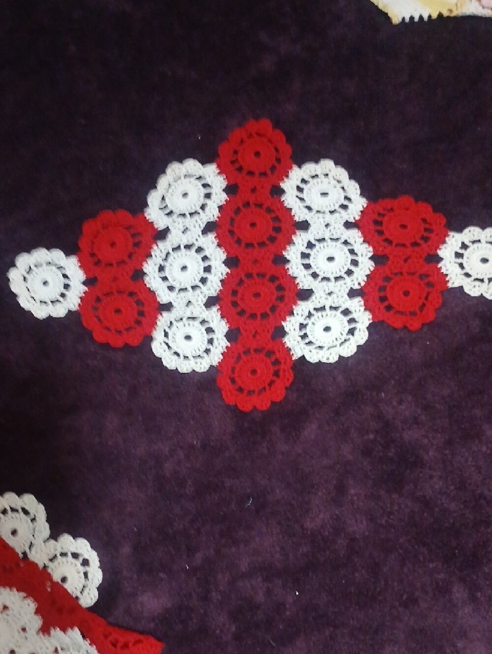 Vintage Handmade Crochet Doilies Set - Cream, Red, Yellow, Green, Pink - Picture 5 of 6
